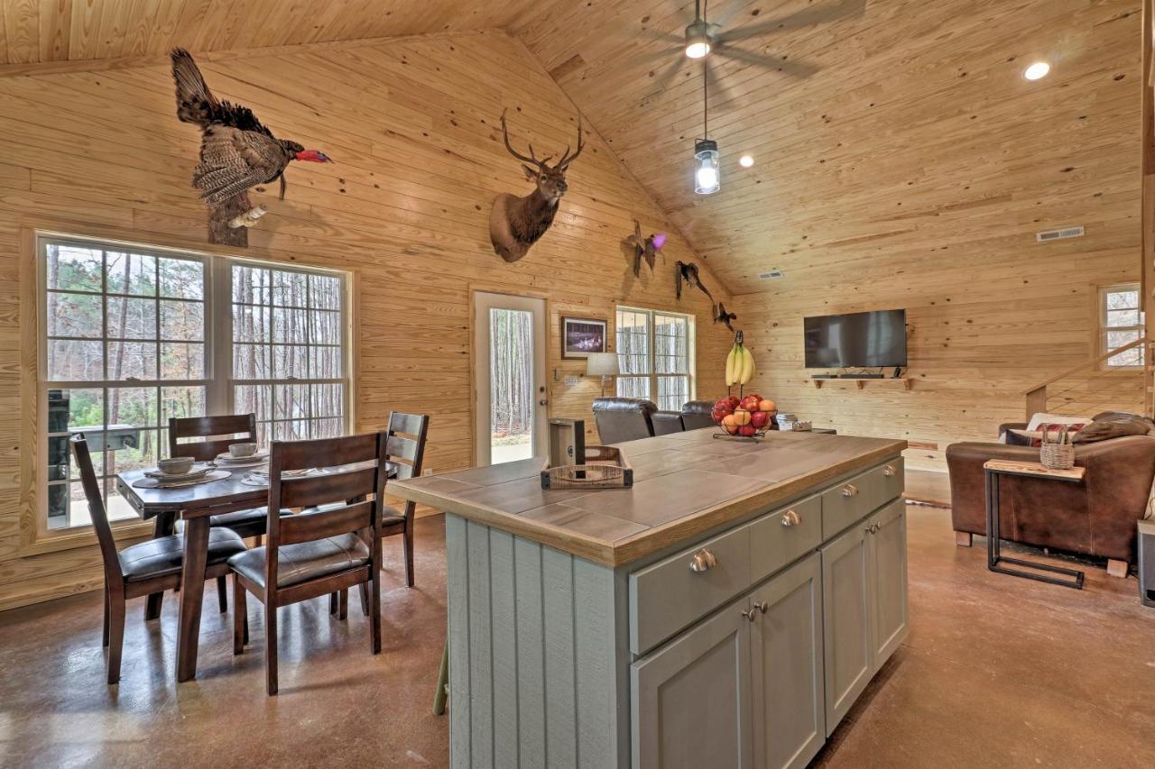 Peaceful Family Cabin On 10 Acres With Game Room! Heflin Eksteriør billede