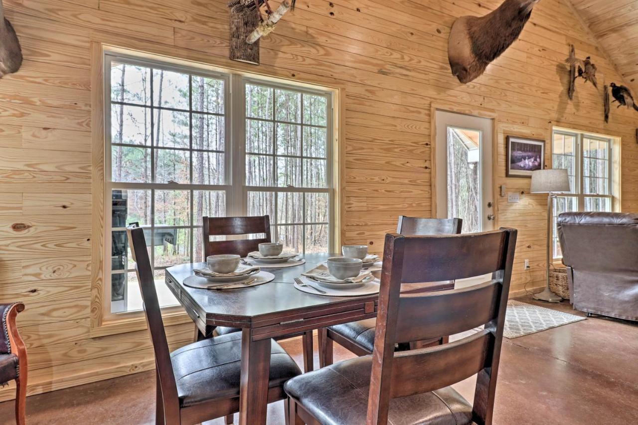 Peaceful Family Cabin On 10 Acres With Game Room! Heflin Eksteriør billede